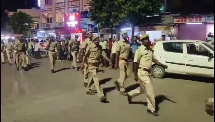 निष्पक्ष एवं भयमुक्त चुनाव को लेकर पुलिस ने शहर में निकाला रूट मार्च