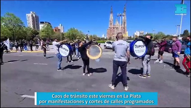 Caos de tránsito este viernes en La Plata por manifestaciones y cortes de calles programados
