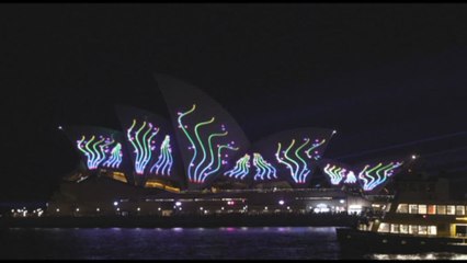 Giochi di laser e spettacoli per i 50 anni della Sydney Opera House
