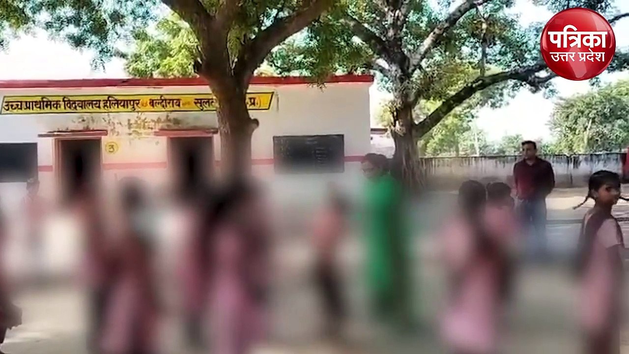 बोल हम पढ़ाते नहीं है…बच्ची के बाल खींचे और बरस...