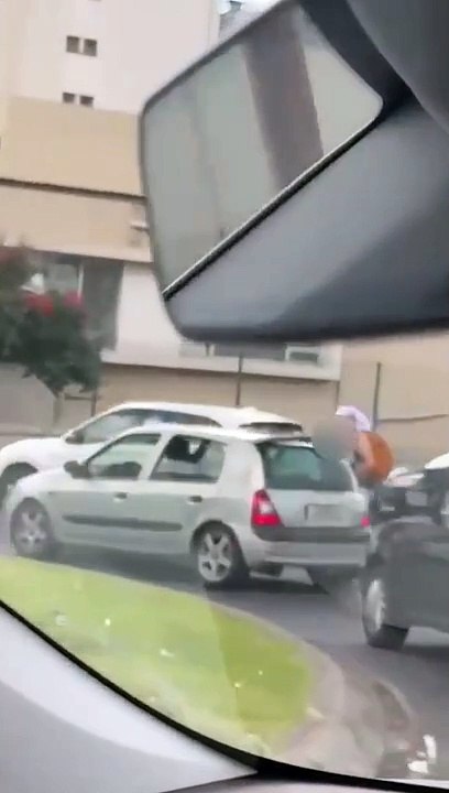 VEJA O VÍDEO DO ASSALTANTE APANHADO NA CRUZ DE CARVALHO
