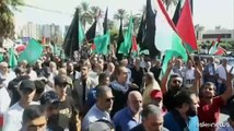 I sostenitori di Hamas manifestano in Libano al confine con Israele