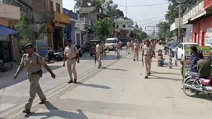 भय मुक्त चुनाव कराने को लेकर गांवों की गलियों में पहुंचे पुलिस जाप्ता ... देखें वीडियो ....