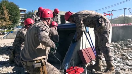La police et la gendarmerie ont mené un exercice sismique à Van