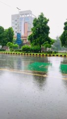 Koi mj ko yuu mila ha jsy banjary ko gr