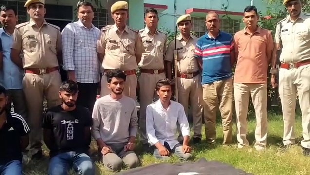चार बदमाशों को हथियार सहित नारायणपुर पुलिस ने किया गिरफ्तार