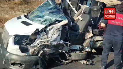 Gaziantep-Şanlıurfa otoyolunda minibüsle kamyon çarpıştı: 5 ölü 5 yaralı