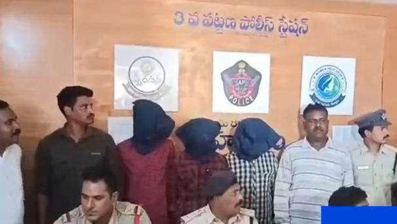తూర్పు గోదావరి జిల్లా: హంతకులు వీరే... ముగ్గురు అరెస్ట్