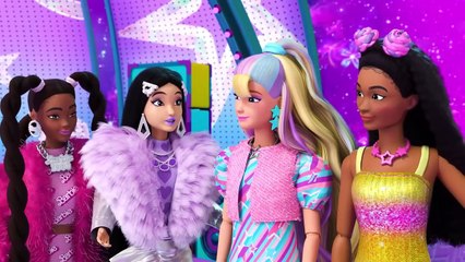 Barbie & Friends Sing About Friendship In Fashion Fun!