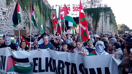 Miles de personas piden en Donostia que termine el terror en Gaza