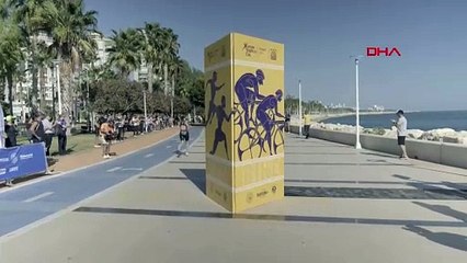 La triathlète nationale Selinay Tuğçe Kır est devenue championne de la Coupe d'Europe de triathlon