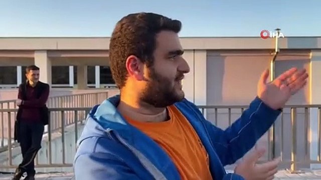 Les étudiants de l'Université de Sinop réclament un « arrêt fermé » : « Nous sommes mouillés sous la pluie et froids sous le vent »