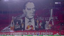 Galatasaray'ın taraftarları Türkiye Cumhuriyeti'nin 100. yılına özel bir tribün koreografi hazırladı