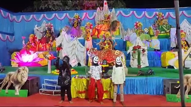 देखें वीडियो... चैतन्य देवियों के 9 स्वरूपों को देखने उमड़े श्रद्धालु