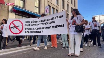 Marche blanche en mémoire de Soucayna