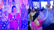 Durga Puja 2023: Sushmita Sen, Kiara Advani Visit Durga Puja Pandal, Perform Dhanuchi Full Video