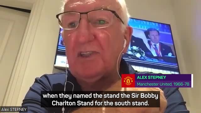 Former Manchester United team-mate remembers 'humble' Charlton