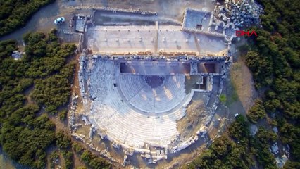 Kibyra Antik Kenti'ndeki Medusa Mozaiği Kış Şartlarından Koruma Altına Alınıyor