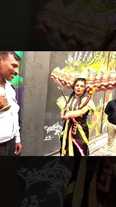 Ravana के Look में नजर आई Rakhi Sawant