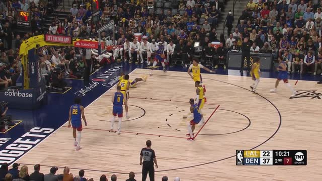 Jackson drops LeBron and splashes a three