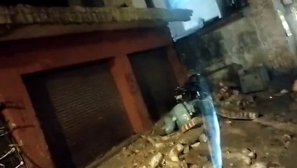 संजय बाजार में जर्जर छज्जा गिरा, बरामदों की निगम नहीं ले रहा सुध