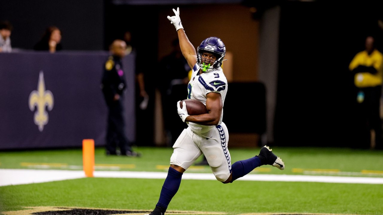 Kenneth Walker: Ready to Dominate Against the A...
