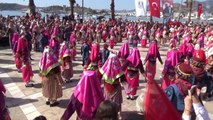 Bodrum'da Cumhuriyet Kutlamaları: Zeybek Oyunu ve Solotürk Gösterisi