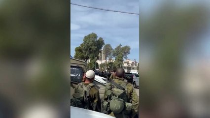 İsrailli askerden ziyarete gelen Netanyahu'ya tepki: Arkadaşlarım senin yüzünden öldü