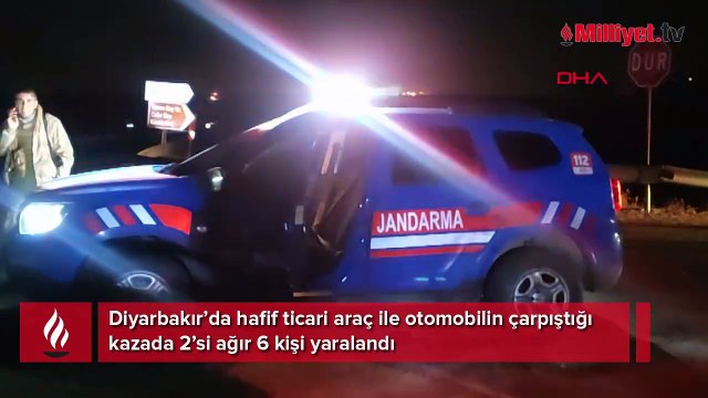 Hafif ticari araç ile otomobil çarpıştı! Yaralılar var