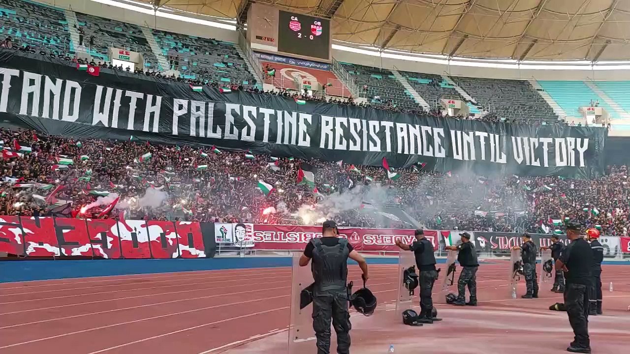 عرض مهيب و مزلزل يقدمه جمهور النادي الافريقي في جحيم ملعب رادس.فيديو يقشع الأبدان.