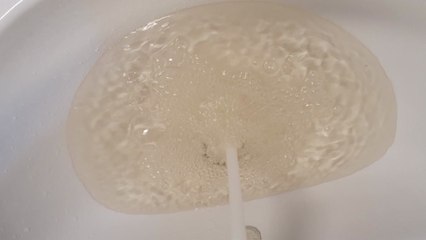 서울 동대문구 한때 탁한 수돗물..."경전철 공사 영향" / YTN