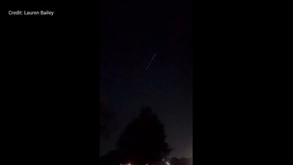 Watch Stunning Footage of Starlink Satellites Over Folkestone 🚀
