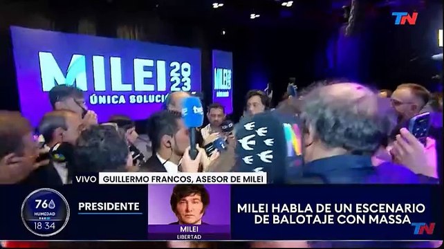 Guillermo Francos llega al búnker de Milei