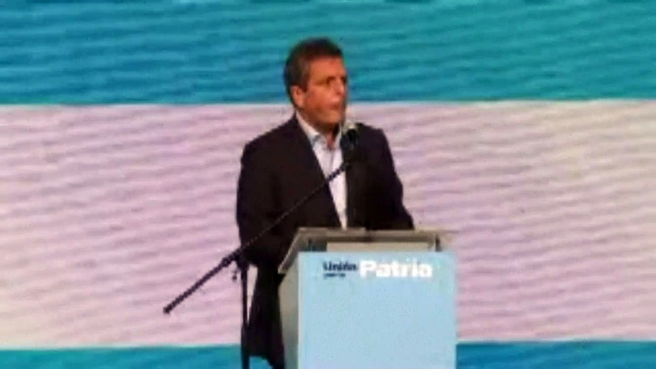Sergio Massa promete "nueva etapa" en la política argentina, tras pasar al balotaje
