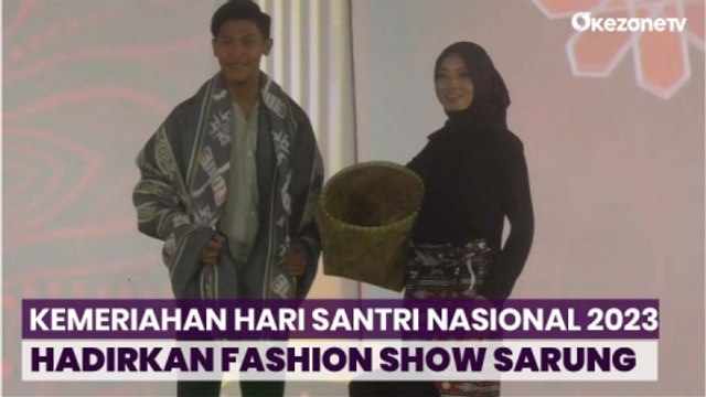 Gelaran Fashion Show Sarung Warnai Peringatan Hari Santri Nasional 2023