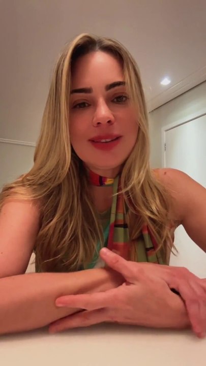 Rachel Sheherazade fez a primeira live após ser expulsa de A Fazenda