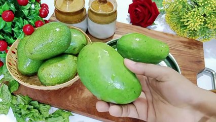 भंयकर गर्मी को दूर भगाने के लिए सिर्फ दो कच्चे आम...पुदीने से बनाइए बहुत ही टेस्टी मैंगो आइसक्रीम