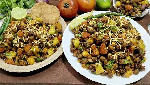 मुंबई प्रसिद्ध ठेले वाली चटपटी चना चाट बनाने की विधि _ kala chana chaat recipe _ Masala chaat recipe