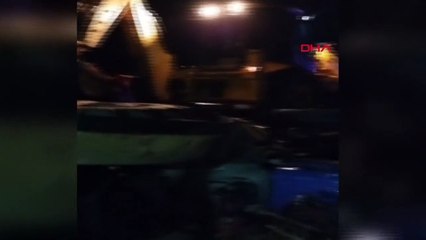 Elmalı'da Otomobil ile Elma Yüklü Traktör Çarpıştı: 1 Ölü, 1 Yaralı