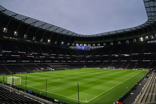 توتنهام لاستعادة الصدارة من بوابة فولهام