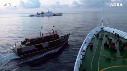 Manila, scontro sfiorato tra nave filippina e guardia costiera cinese