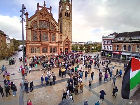 Hundreds pack Guildhall Square for rally in solidarity with Palestine