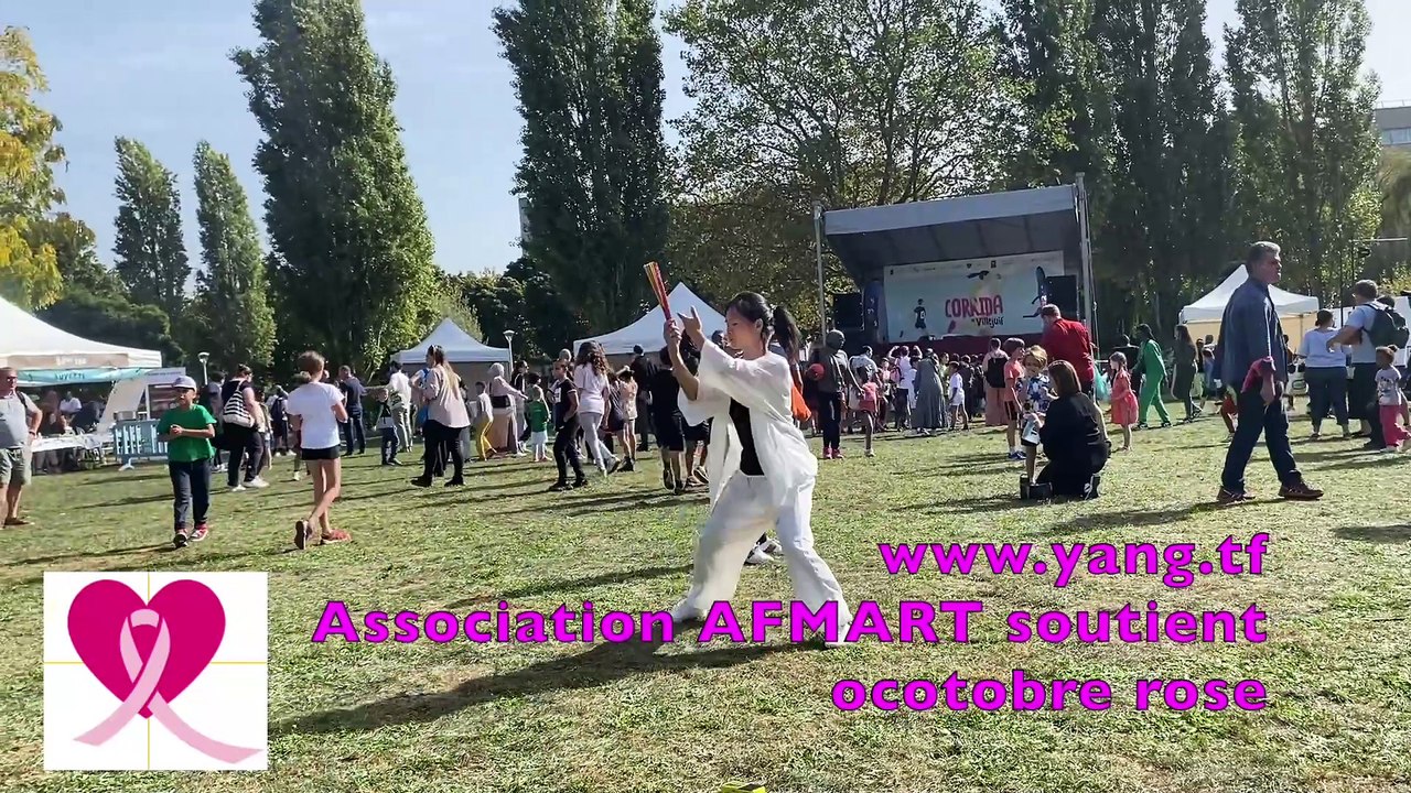 Demonstration de Taichi de l'éventail octobre rose 2023