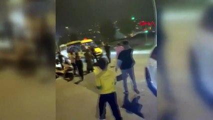 La bagarre qui a éclaté après l'accident de voiture a été retransmise en direct