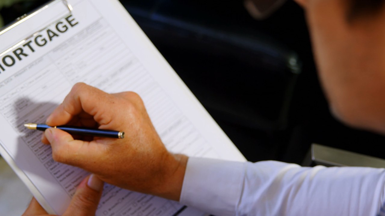 What are the pros & cons of the different mortgages?