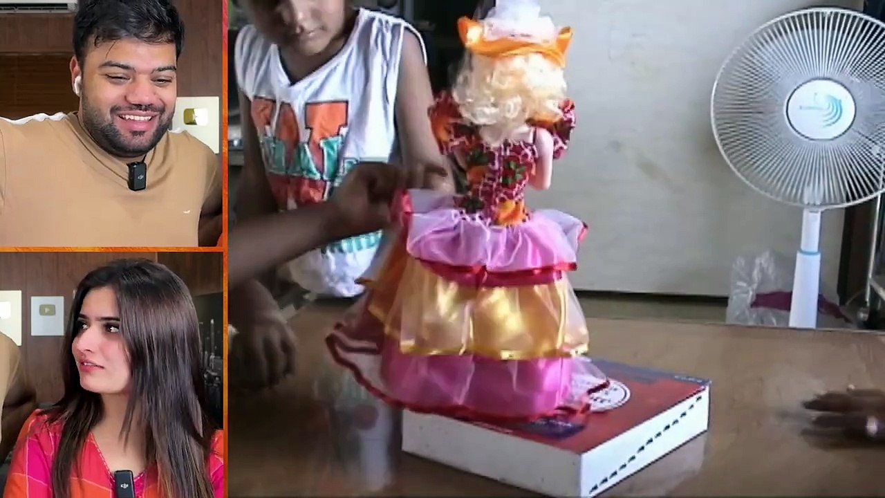 Famous Hone Se Pehle Ki Videos Mil Gayi _ Reacting To My Childhood Videos Part 3