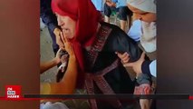 Gazze'de çocuğunu kaybeden anne: Beni onunla kefenleyin