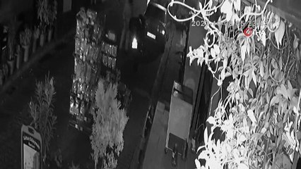 Fatih'te park halindeki motosiklet çalındı, şüpheli yakalandı