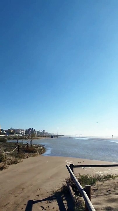 Estado de la playa de Castelldefels tras el paso de la borrasca Aline en Barcelona / Noticias de Castelldefels