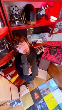 La nouvelle compil Club Classic Vol.2 du label Ed Banger est sorti ! J’en profite pour vous présenter quelques pépites présentes dedans et surtout vous rappeler que ce label qui sévit depuis 20 ans mérite vos petites oreilles !